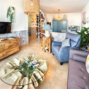 Lanzahost Casa Elena Costa Teguise